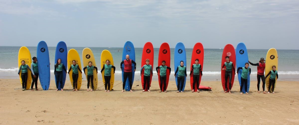 Stage surf ecole de triathlon - juin 2025